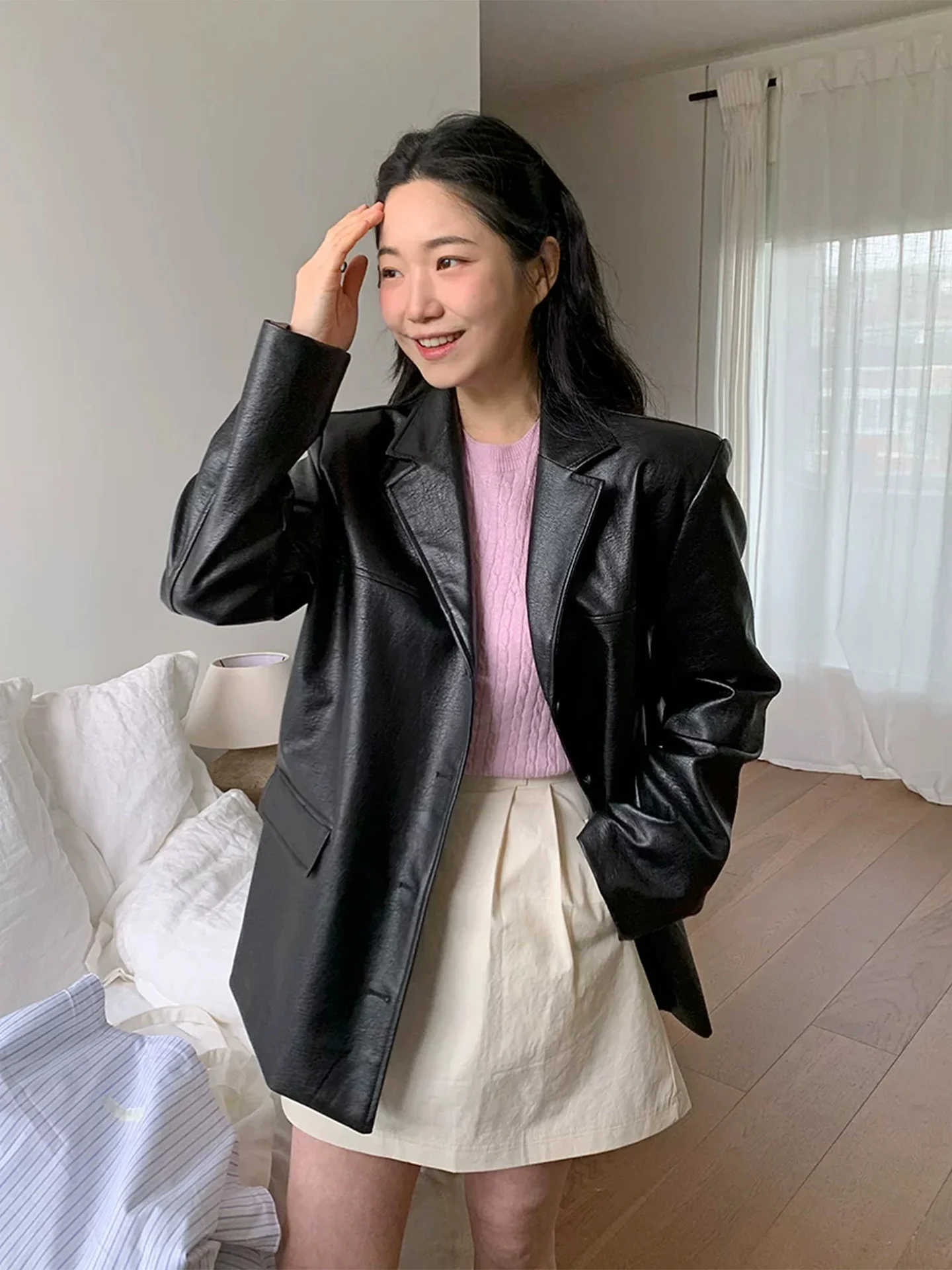 Black PU Leather Jacket Women's Fall 2026 New Style Small Size Suit Jacket Top Loose Fit Long Sleeve Medium Length