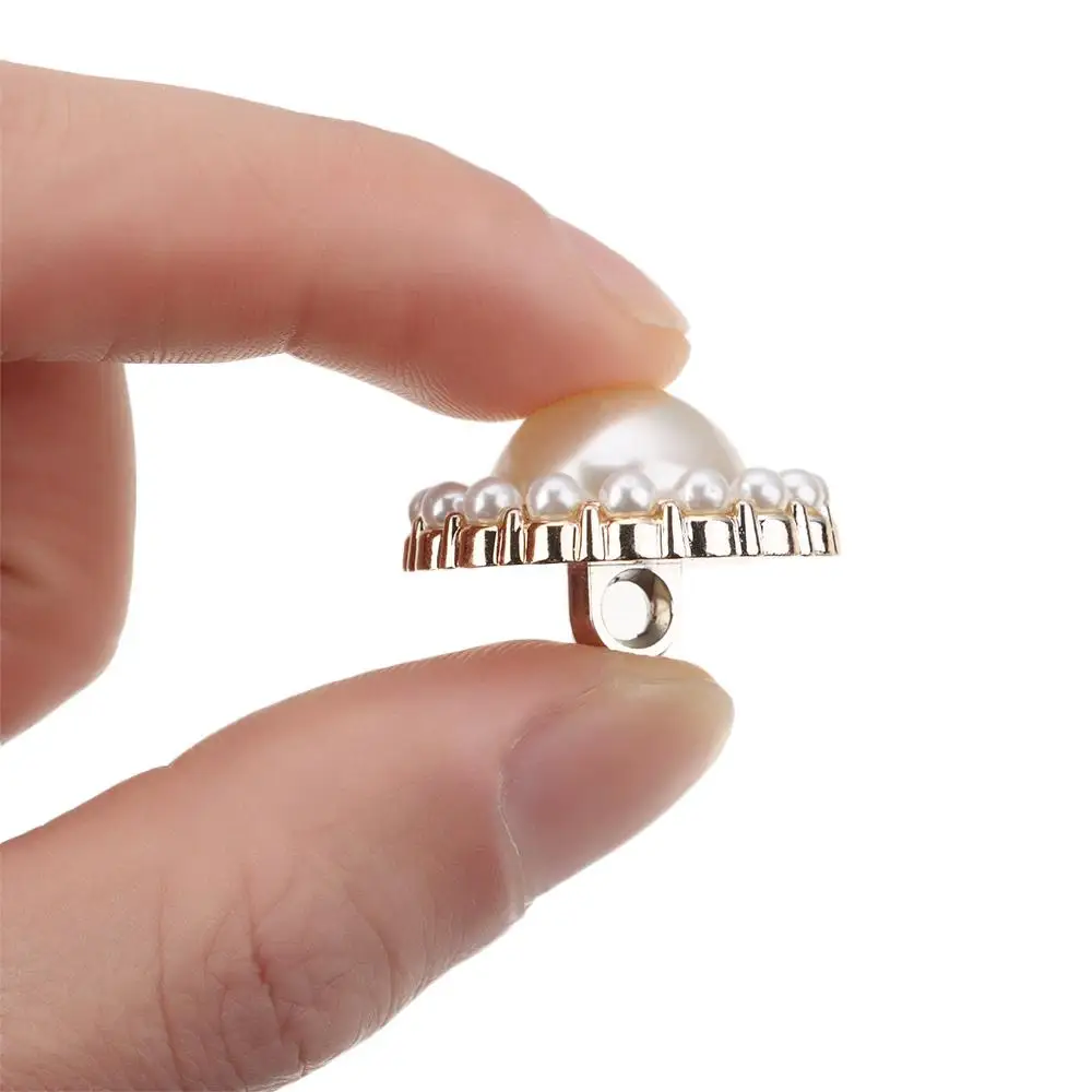 10 ชิ้นทําด้วยมือเย็บปุ่ม DIY เสื้อปุ่มอุปกรณ์เย็บผ้าเพิร์ลเสื้อผ้าปุ่มเย็บปักถักร้อย