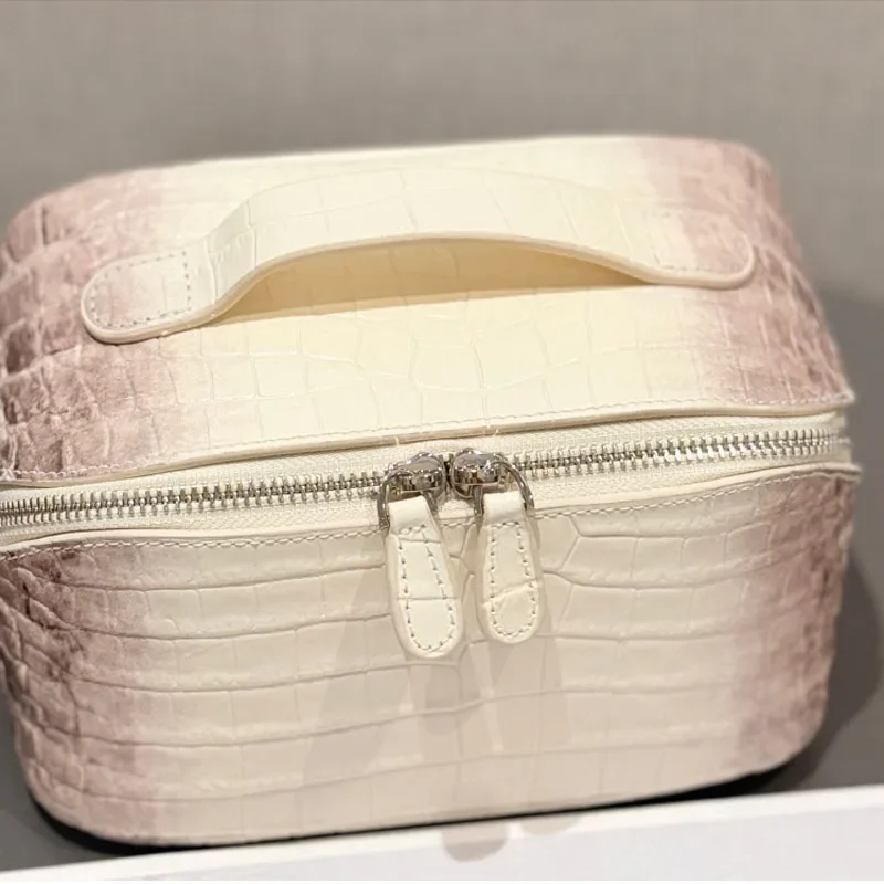 European and American New Style Crocodile Pattern First-Layer Cowhide Makeup Bag Fashionable Genuine Leather Large Capacity Trav