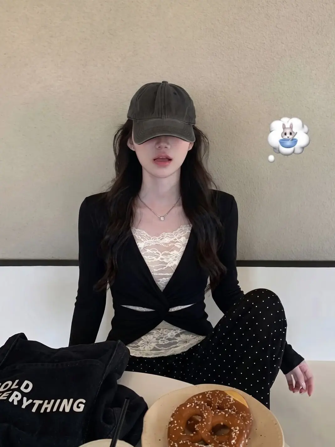 Elegant Korean Style Long Sleeve Lace T-Shirt Women's Autumn Light Maturity Unique Design Top Casual Versatile Slim Fit
