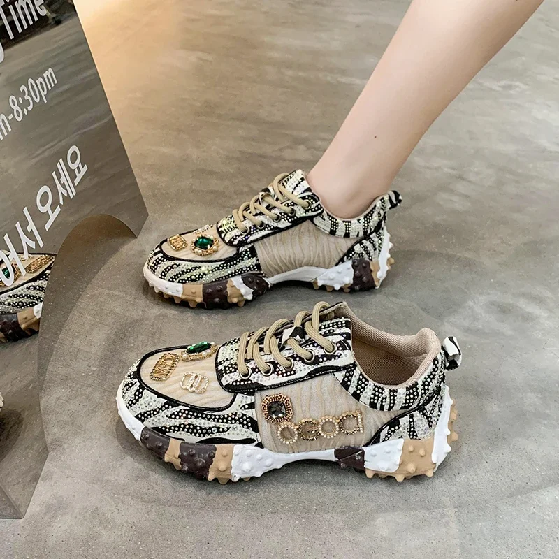 Spring Summer Rhinestone Women Sneakser Ins Tide Diamond Breathable Luxury Designers Casual Thick Bottoms Dad Shoes Sneaker