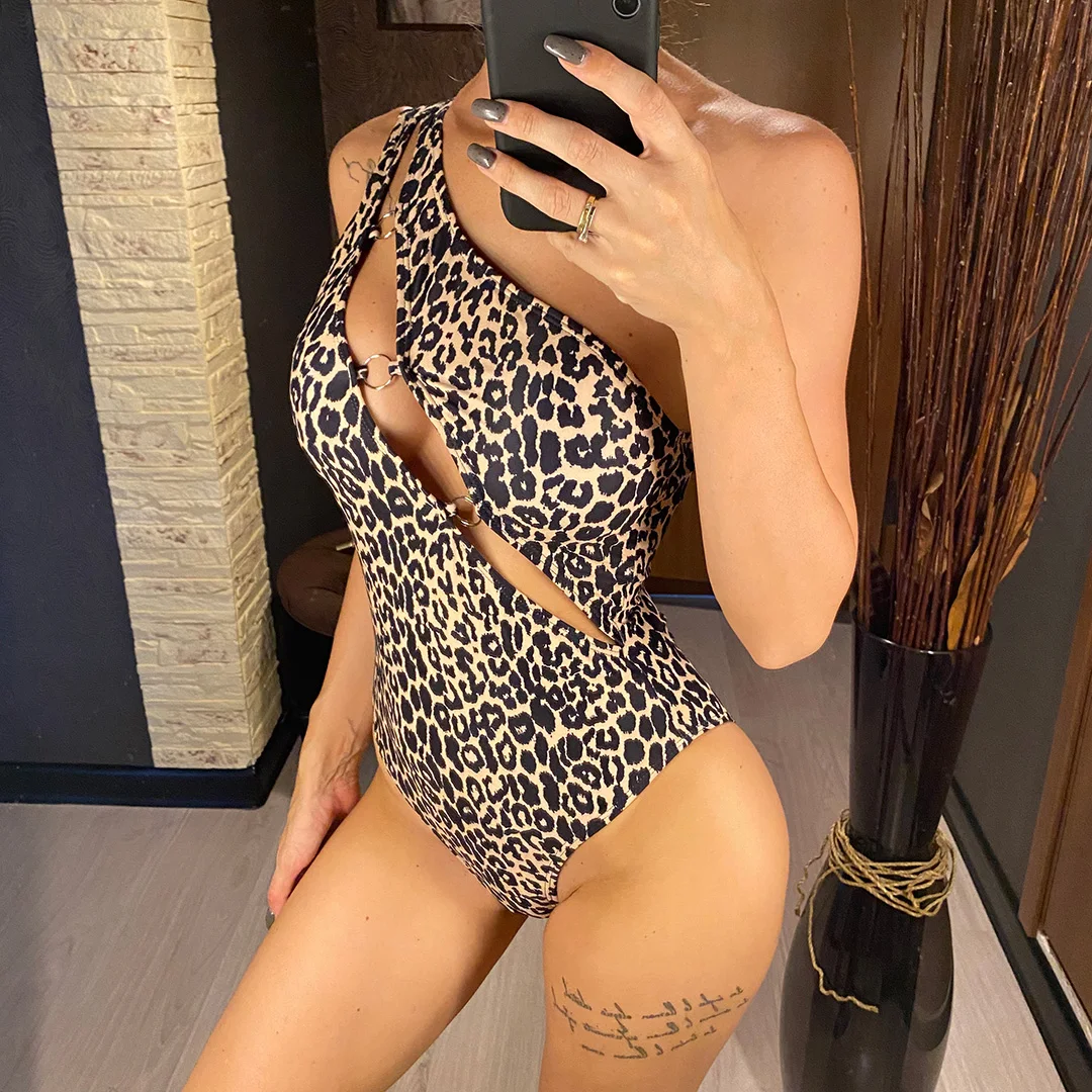 Leopardmuster, asymmetrischer Schnitt, One-Shoulder-Design, einteiliger Badeanzug, Damen-Badebekleidung, Monokini, Badeanzug, Badebekleidung für Damen, V3755. – Detail 4