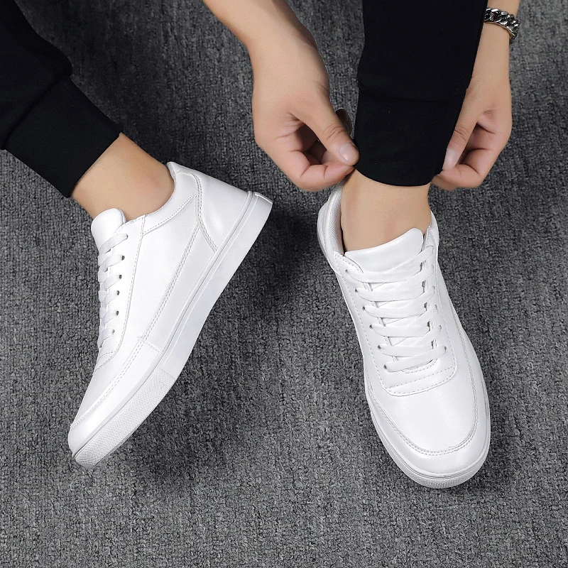 Men Casual Shoes 2022 New Fashion PU Leather Mens Comfortable Sneakers Lace Up White Shoes Vulcanize Shoes Zapatos De Hombre