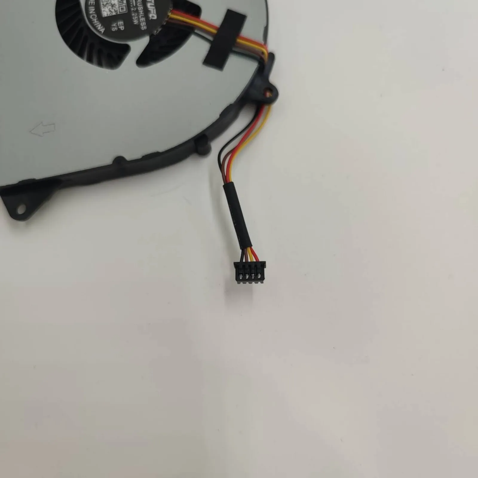 

Вентилятор охлаждения процессора для ноутбуков Lenovo 100-15IBD, 100-14IBD, 110-15ACL, 5F10K25451, EF70070S1-C010-S9A