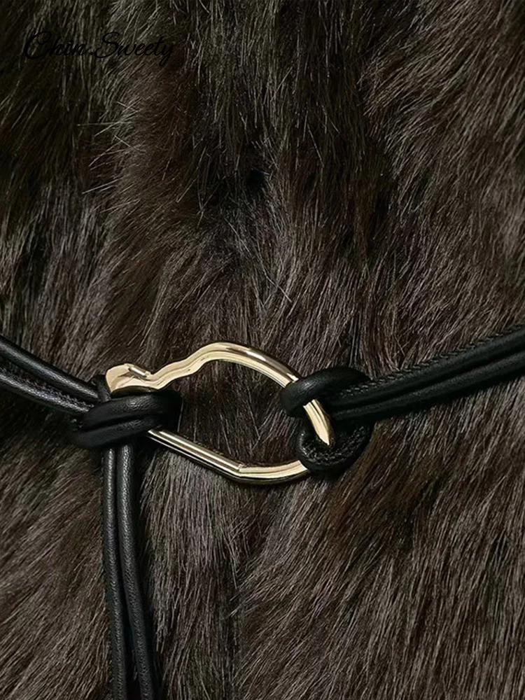 Рисунок 5 - Роскошные женские пальто с лацканами