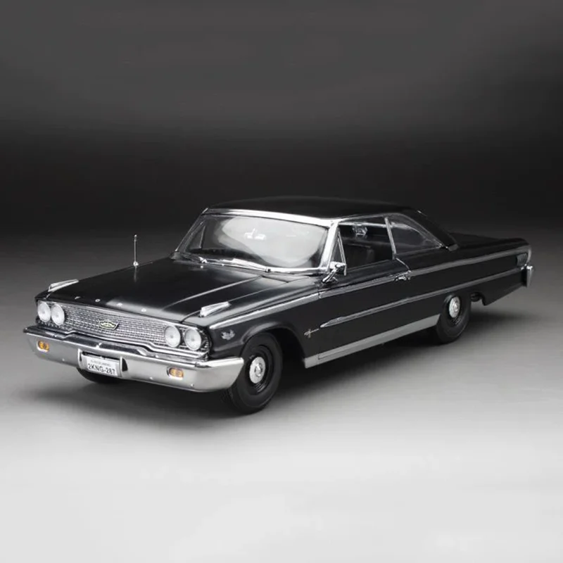 

1:18 Scale 1963 Galaxy 500 XL Retro Car Model Metal Diecast Alloy Vintage Vehicle Toy Fans Collection Gift Decoration Display