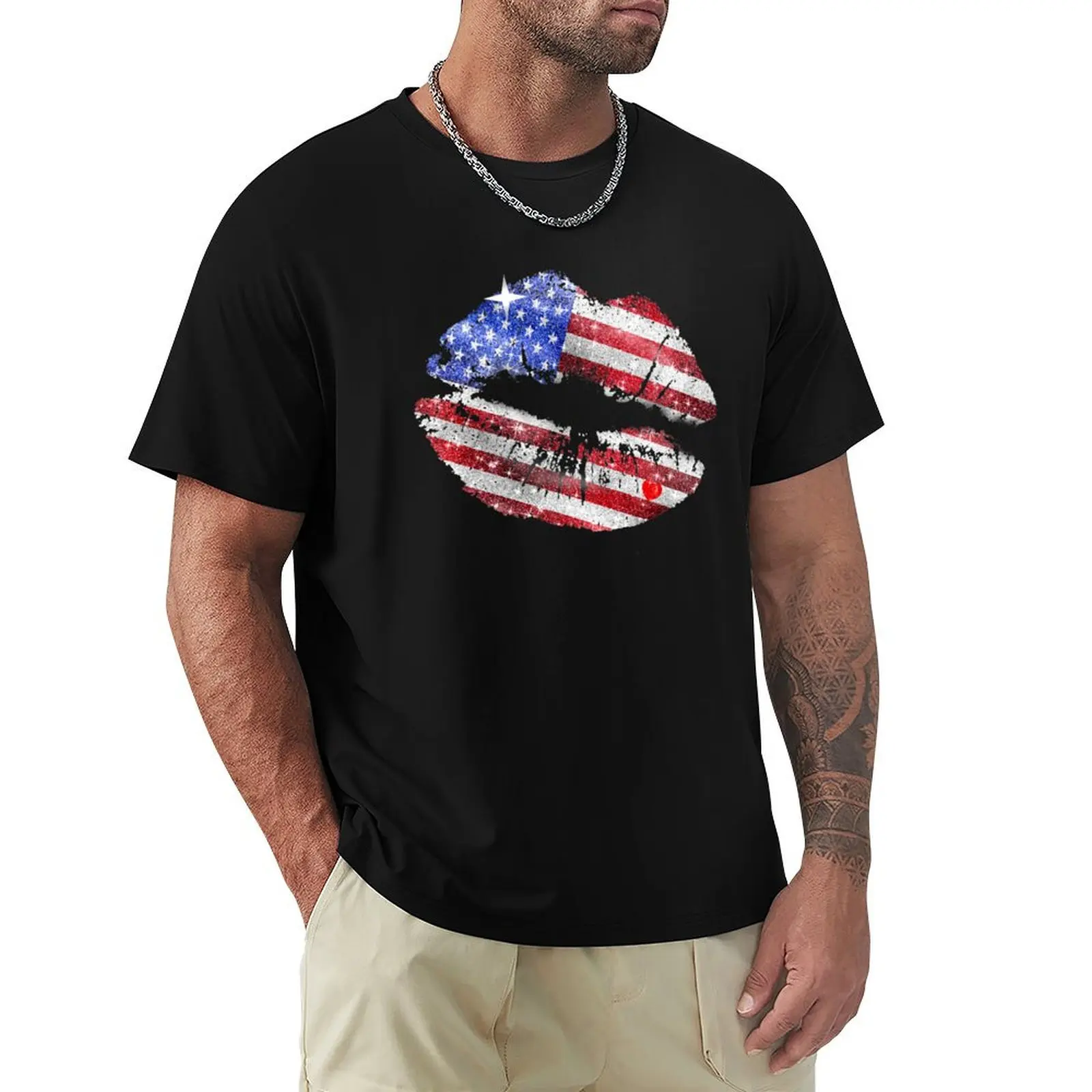 USA Flag Makeup Lipstick Kiss Mark American Girl Glitter T-Shirt Casual Loose Fit Short Sleeve T-Shirt