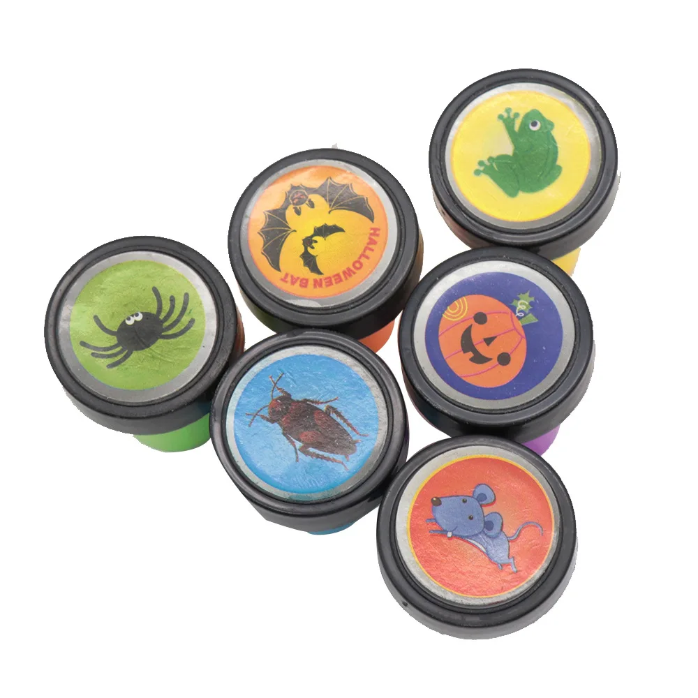 5 Stuks Halloween Patroon Stempel Speelgoed Plastic Mini Vleermuis Kakkerlak Pompoen Muis Stempel Gedraaid Ei April Fool 'S Day Grap Stempel Speelgoed