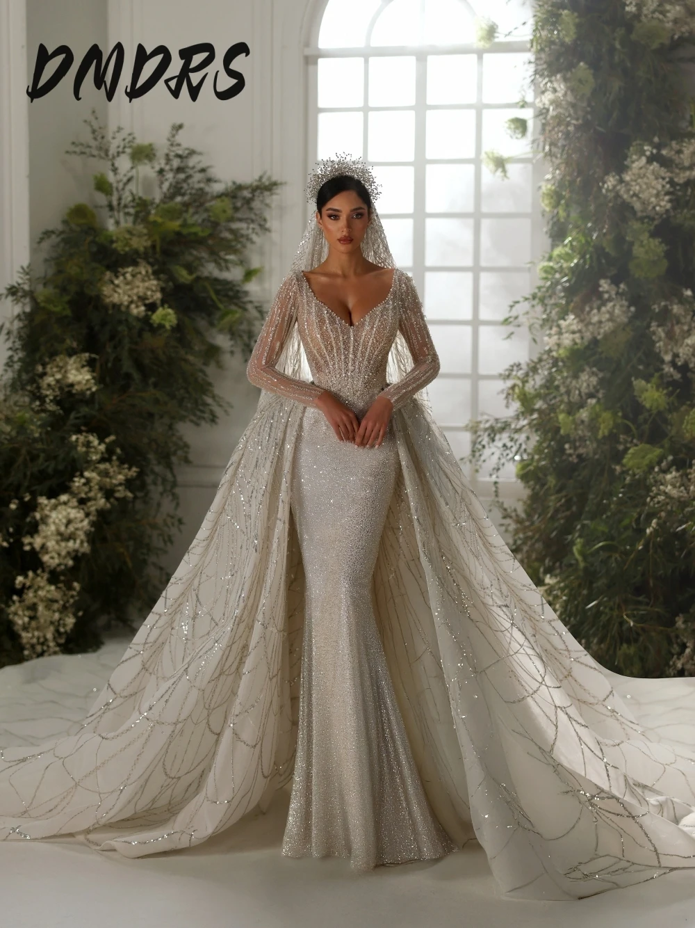 Stunning Beaded 2 in 1 Wedding Dress Sexy V Neck Backless Long Train Bridal Gown Customized Shimmering Luxury Bridal Gown