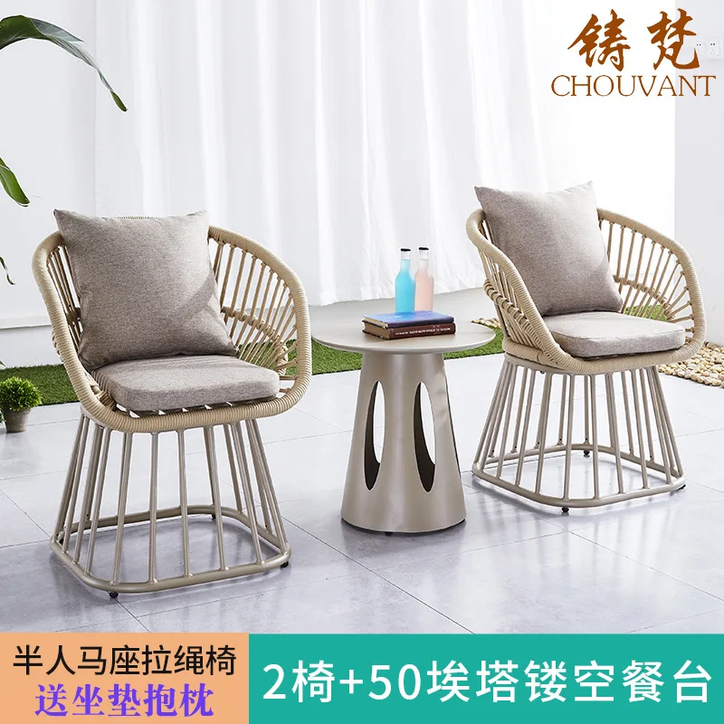 طاولة وكراسي فناء خارجية مقاومة للماء مع مجموعة مظلة وطاولة وكراسي ترفيهية خارجية