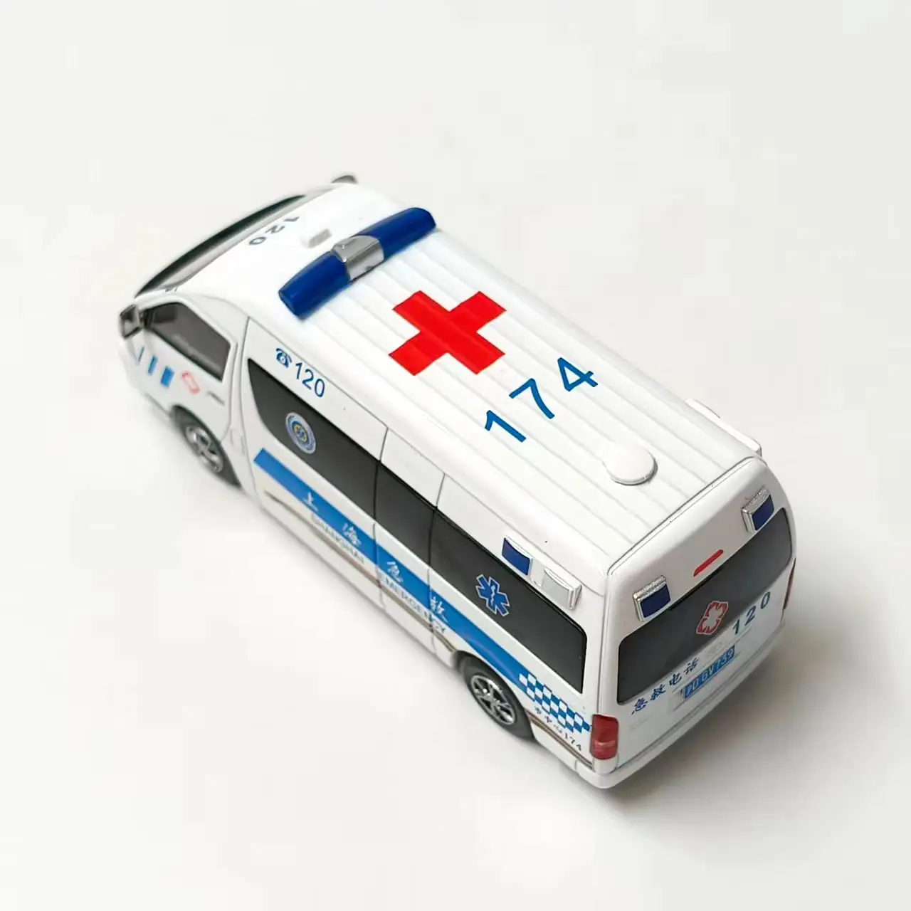 Diecast 1:64 Scale Toyota Sea Lion H200 Shanghai Ambulance Alloy Car Model Collectible Toy Gift Souvenir Display Ornament