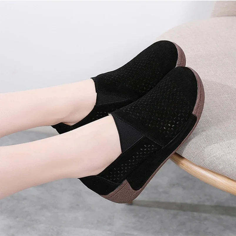 2025 جديد أحذية رياضية مجوفة قابلة للتنفس للنساء الكورية أحذية منصة سوينغ غير رسمية الإناث فو الجلد المدبوغ خمر