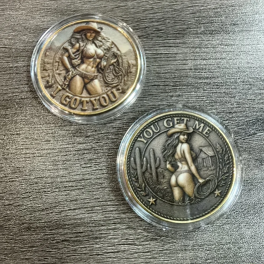 New Sexy Beauty Golden Coin Halloween Gift Desktop Decoration Ornaments for Friends