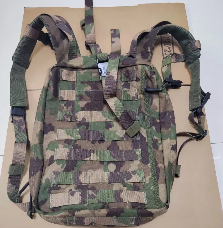 sac-a-dos-camouflage-suisse-taz16-pour-homme-ideal-pour-le-desert-et-les-activites-de-plein-air