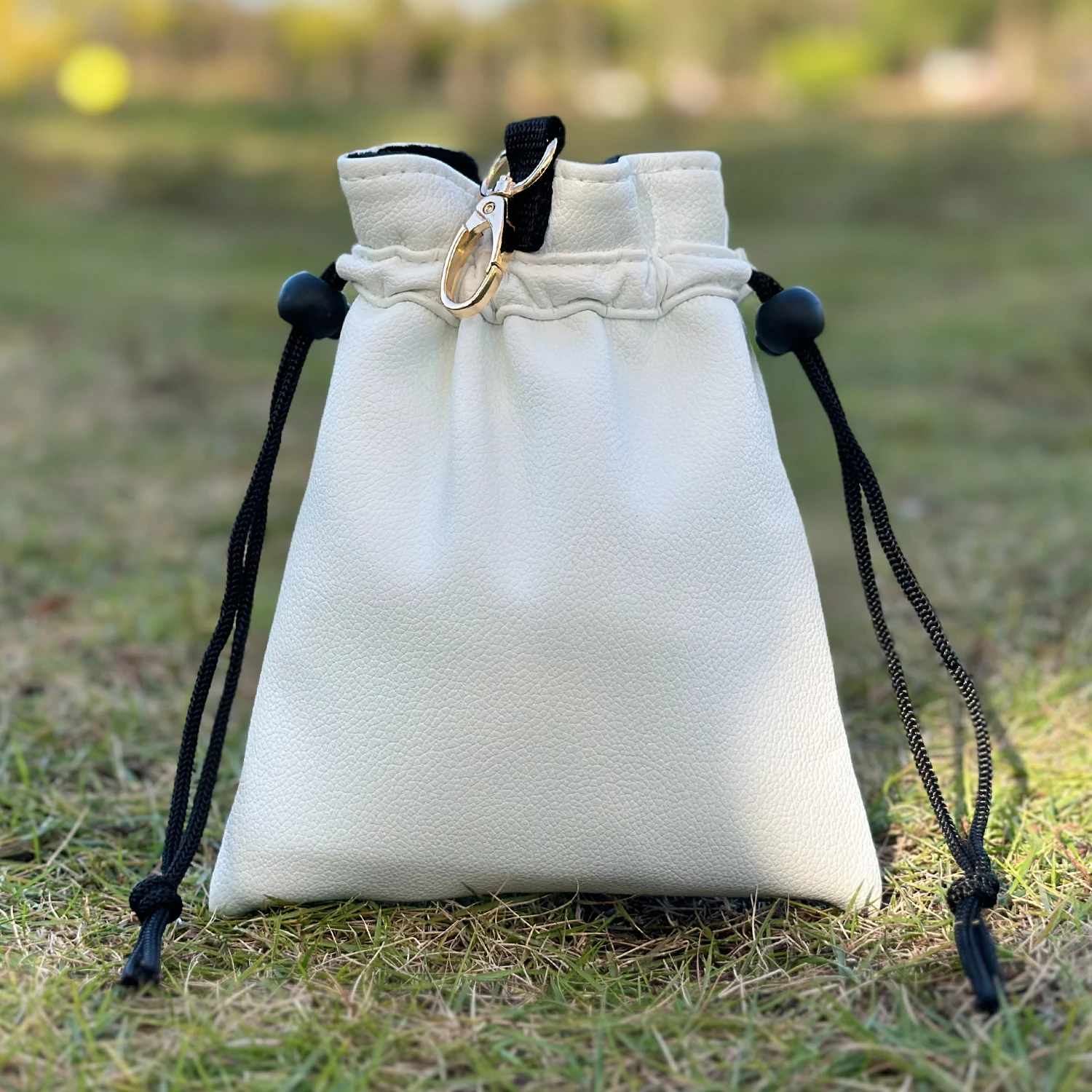 حقيبة صغيرة برباط للجولف، مزين - مراجعة Embroidery Bag وسعره