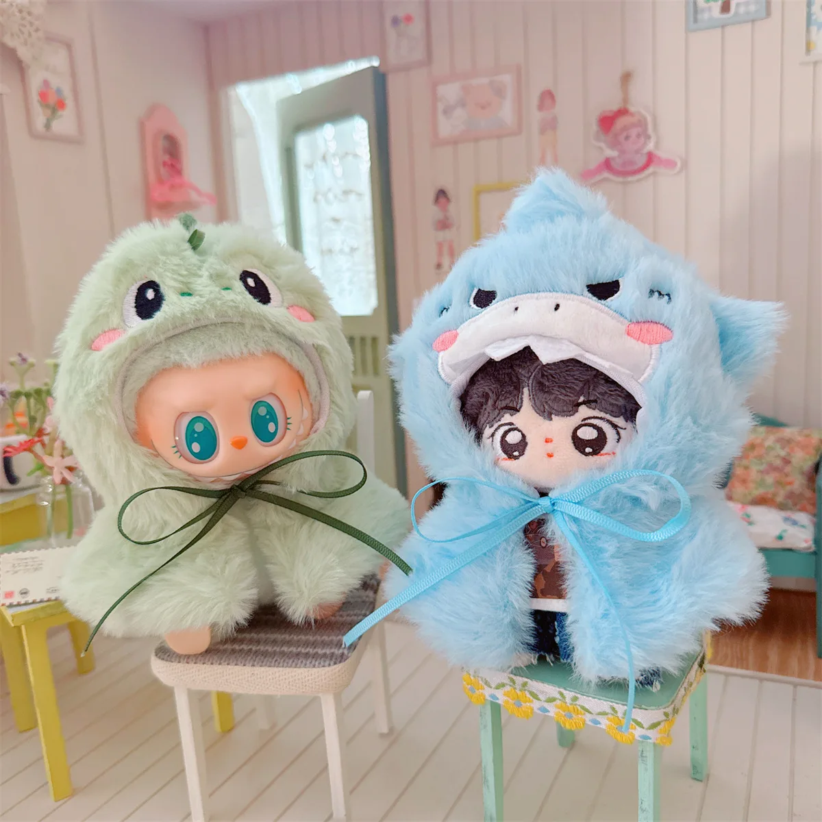 ตุ๊กตาเสื้อผ้าตุ๊กตา Kawaii,Fluffy Shark Coat,เสื้อไดโนเสาร์,ผ้าคลุมไหล่,แต่งตัว,สามารถเปลี่ยนเสื้อผ้า,เกมสําหรับของขวัญ,ใหม่,10 ซม.