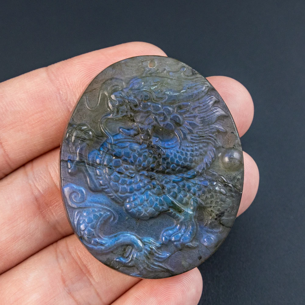 1Pcs Natural Lightweight Labradorite Pendant Blanks 48X40X10mm Blue Flash Carved Dragon for Jewelry Wire Wrapping Kits