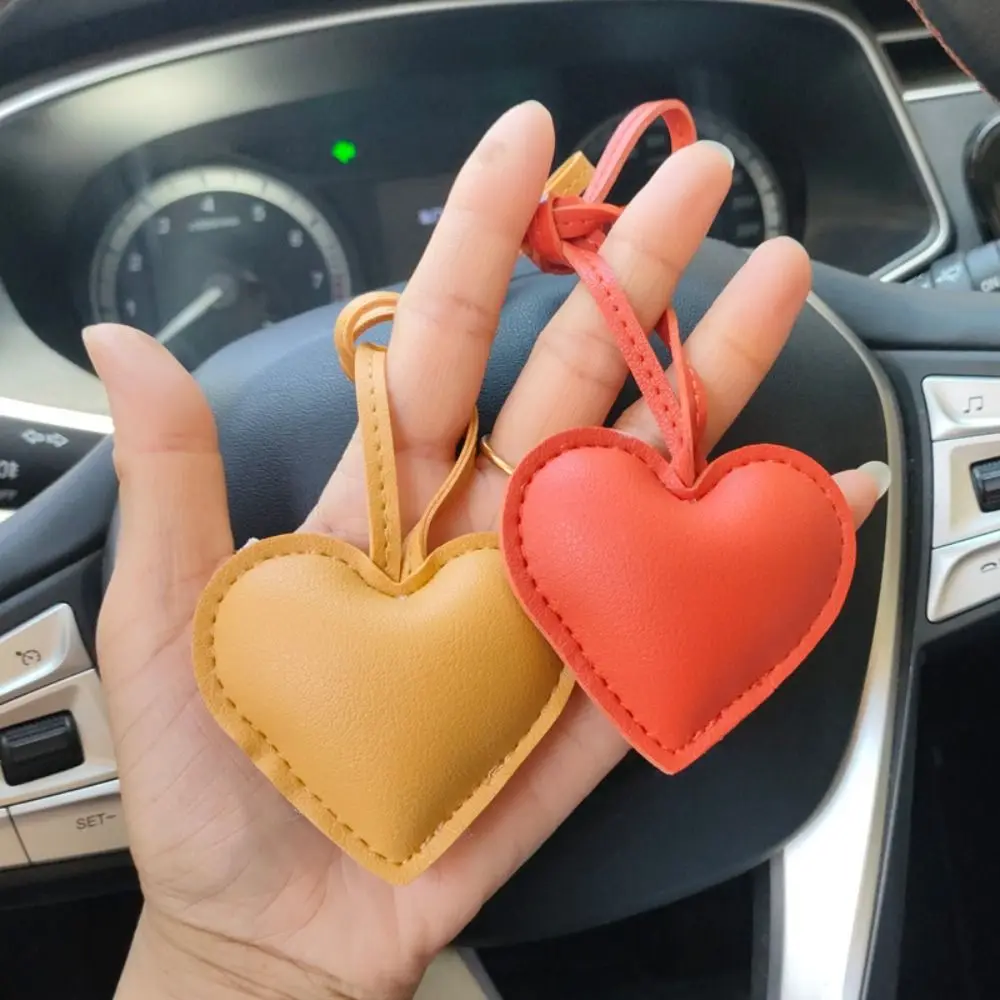 Trendy PU Leather Heart Keychain Love Car Keyring PU Leather Hanger Cartoon Fashion Bag Pendant Car Accessory
