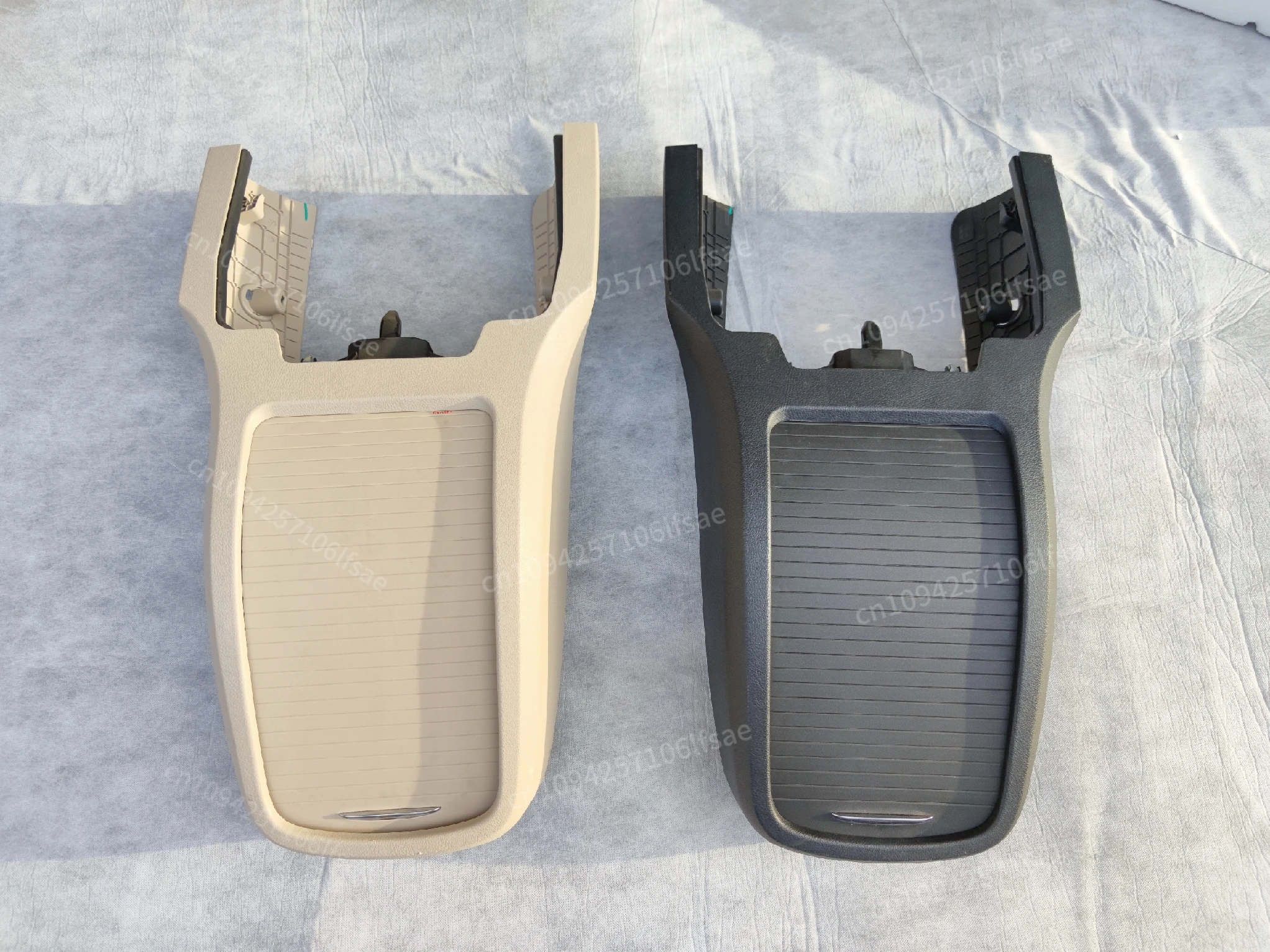 FOR Mercedes-Benz Vito modified V260 armrest box storage box V260 Vito cigarette lighter V250d armrest box water cup holder