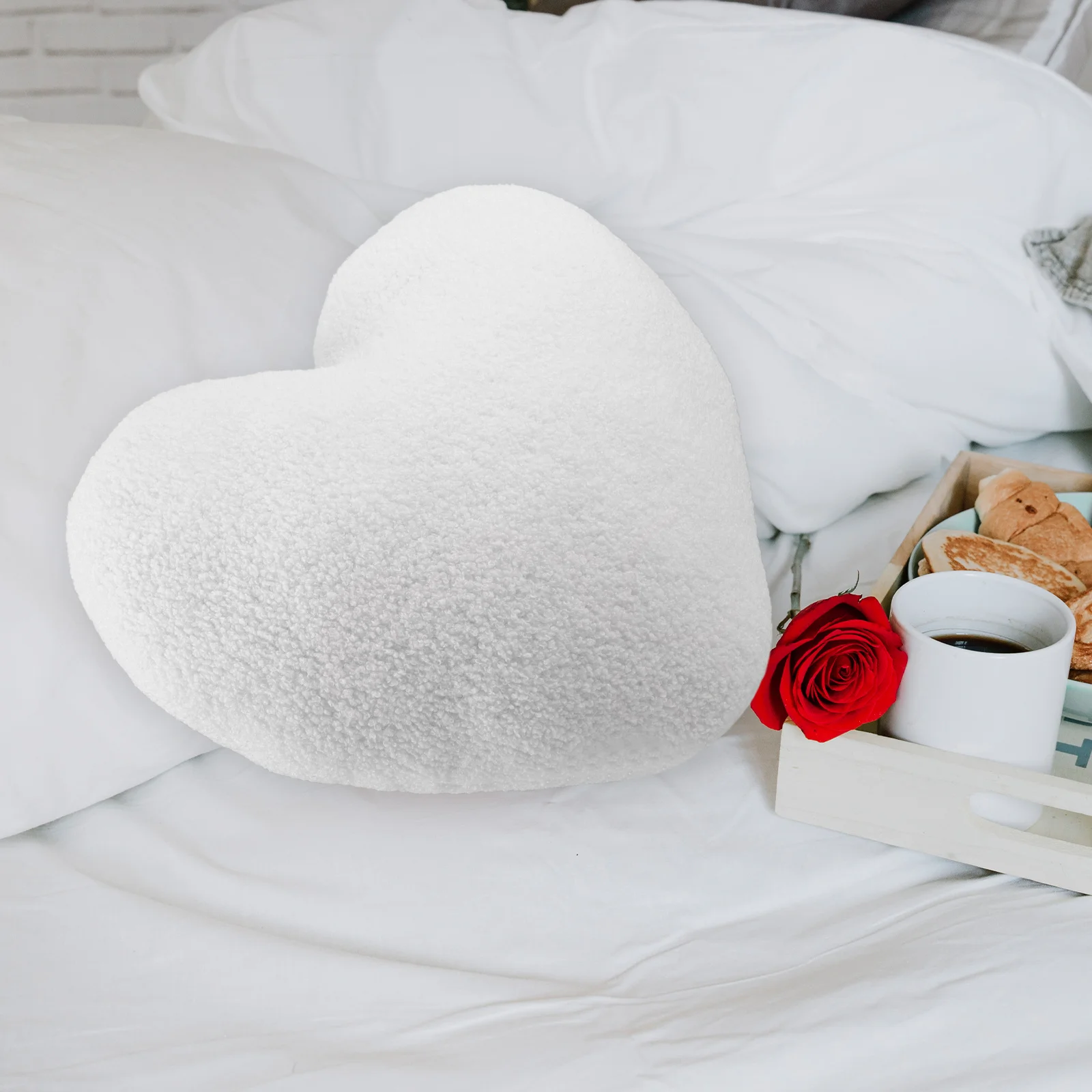 

Heart Shaped Throw Pillow Soft Romantic Cushion for Sofa Living Room Bedroom Decorative Home Comfort Accent Accessory