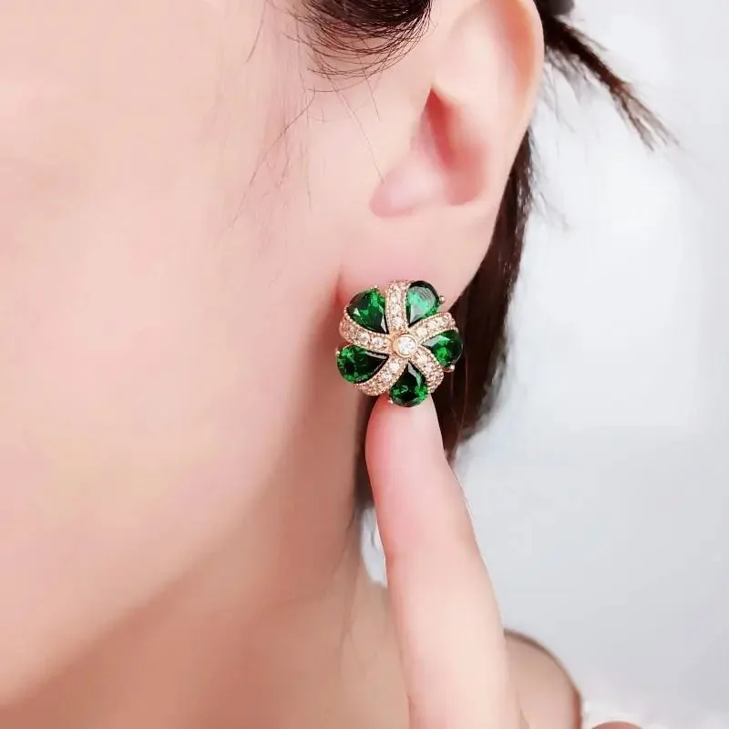Creative 585 purple gold plated 14K rose gold inlaid emerald crown shape earrings for women fashion classic wedding jewelry