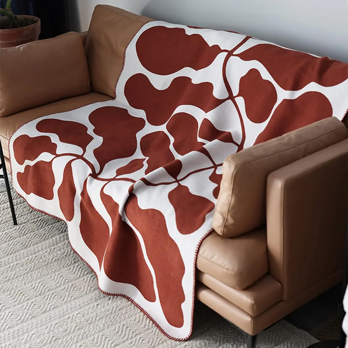 Nordic Abstract Geometric Knit Throw Blanket, Soft Skin‑Friendly Fabric, Stylish Decorative Blanket for Couch Bedroom & Travel