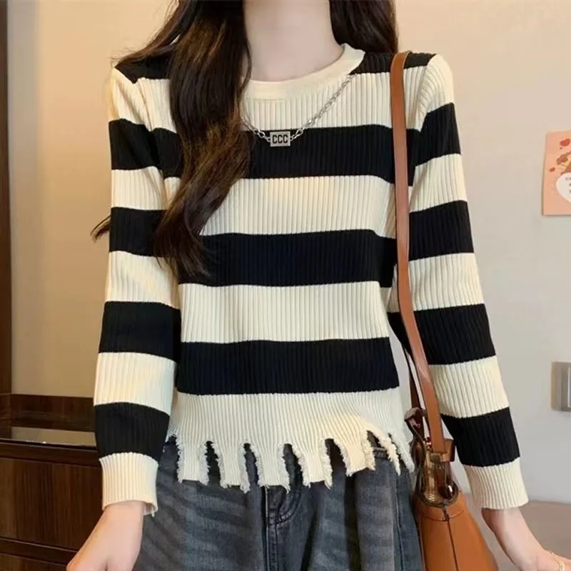 Autumn Fashion Korean Edition Lazy Stripe Round Neck Slim Fit Versatile Western Style Slim Knitted Long Sleeve Women\'s Sweater