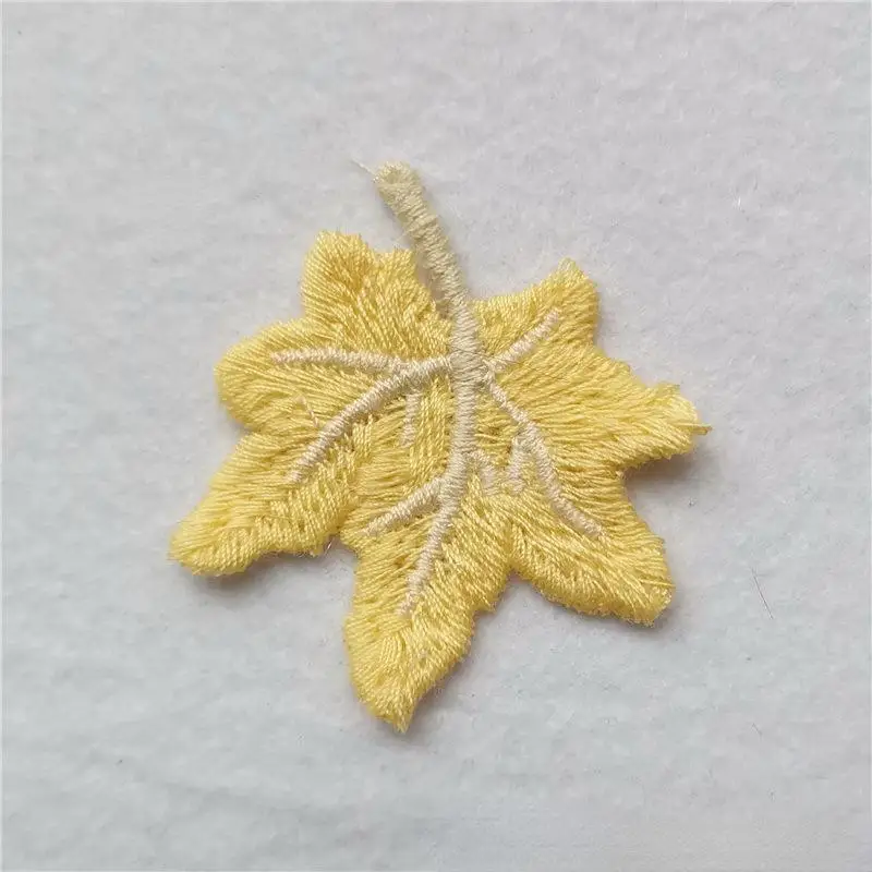 20Pcs 6cm Maple Leaf Flower Embroidery Appliques Handmade DIY Sewing Supplies Patches Headwear Clothing Decoration Whohlesale