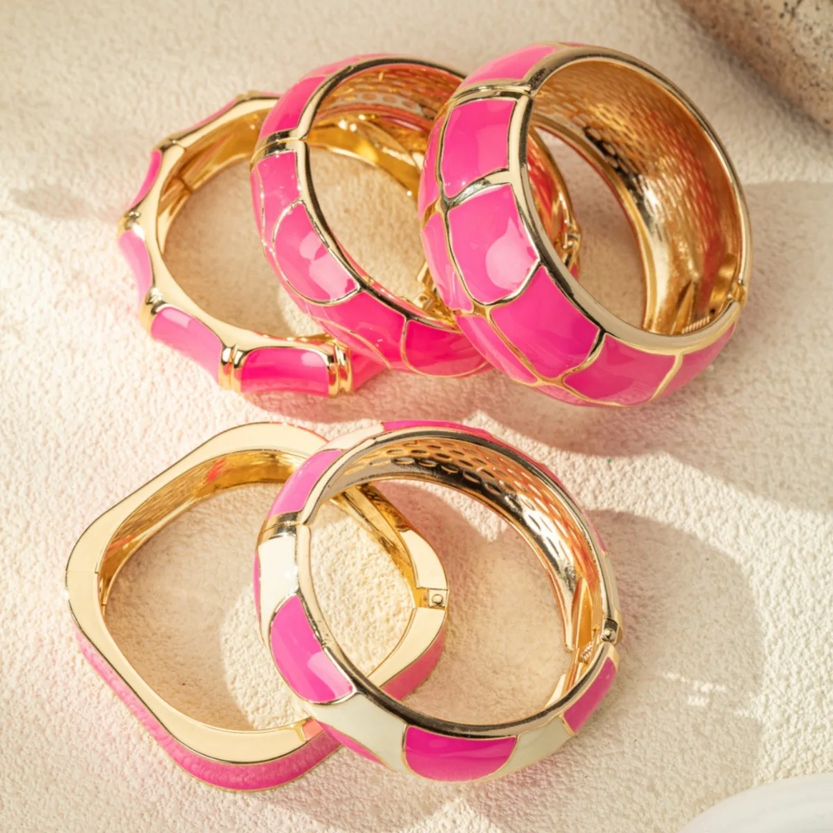5 Style Exaggeration Rose Pink Enamel Cuff Bracelet Women Irregular Geometric Open Bangle Personality Jewelry Accessories ﻿