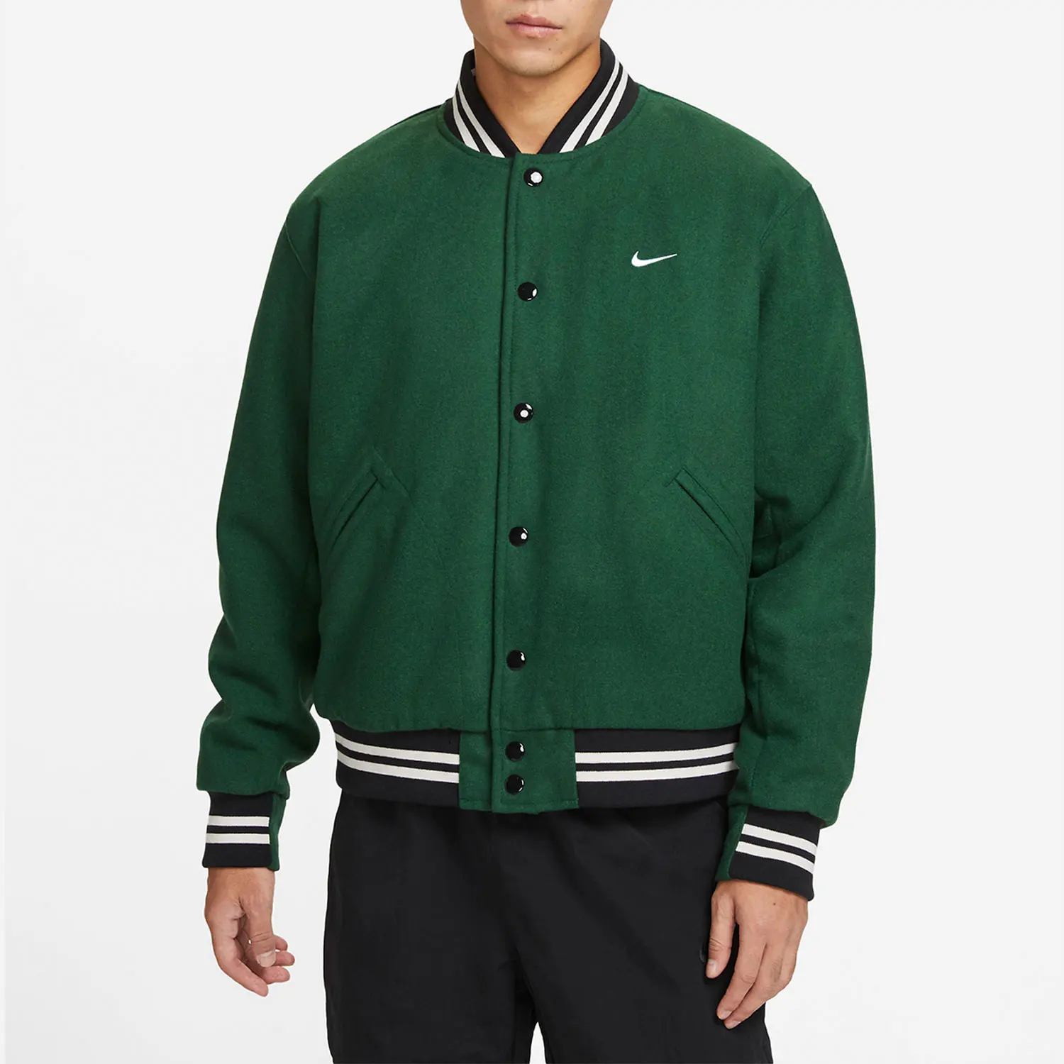 

Мужская спортивная утепленная куртка Nike Authentic New Season DQ5011-341