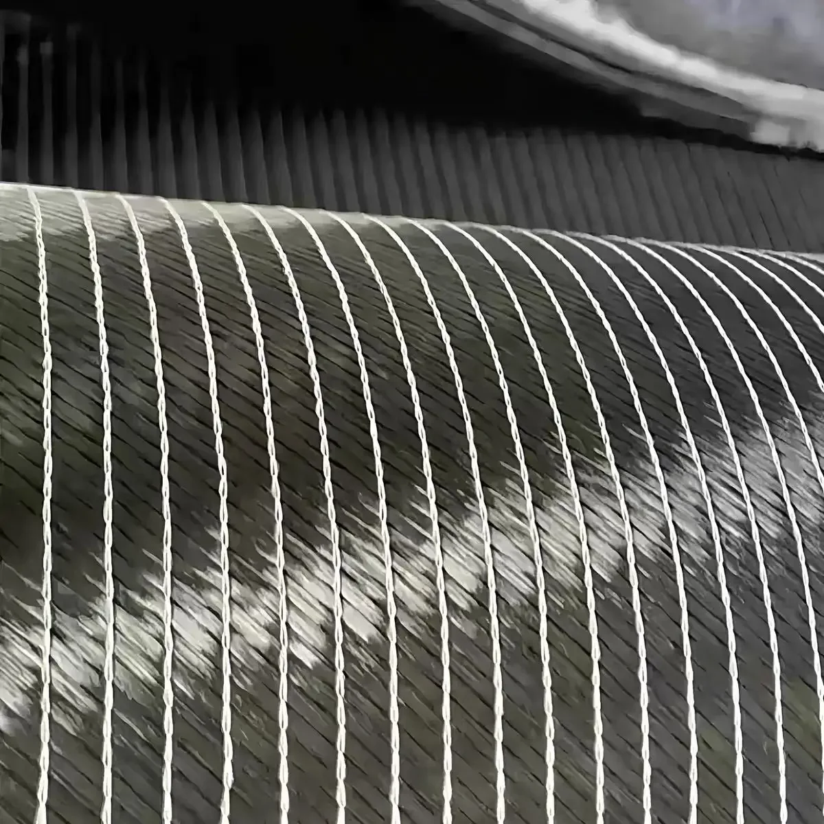45 ° Axial Fabric, 12k 200gsm Genuine Carbon Fiber Woven with Carbon Fiber Yarn, High-Strength Automotive Interior Reinforcement