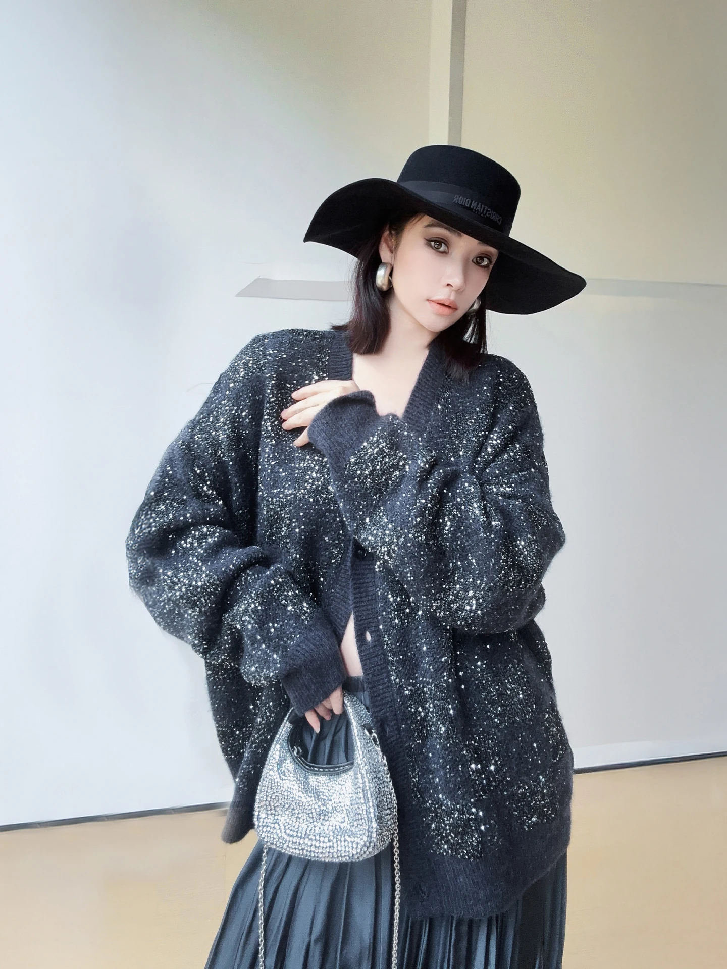 

Женский кардиган Disimman Lingeyin с пайетками, свободного кроя, в стиле Lazy Sle, универсальный, с эффектом похудения, с длинными рукавами