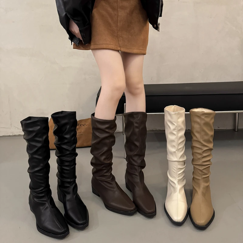 

Осенне-зимние винтажные женские сапоги до колена на низком каблуке, уютные мягкие кожаные длинные ботильоны для стриптиза с острым носком, Zapatos De Mujes