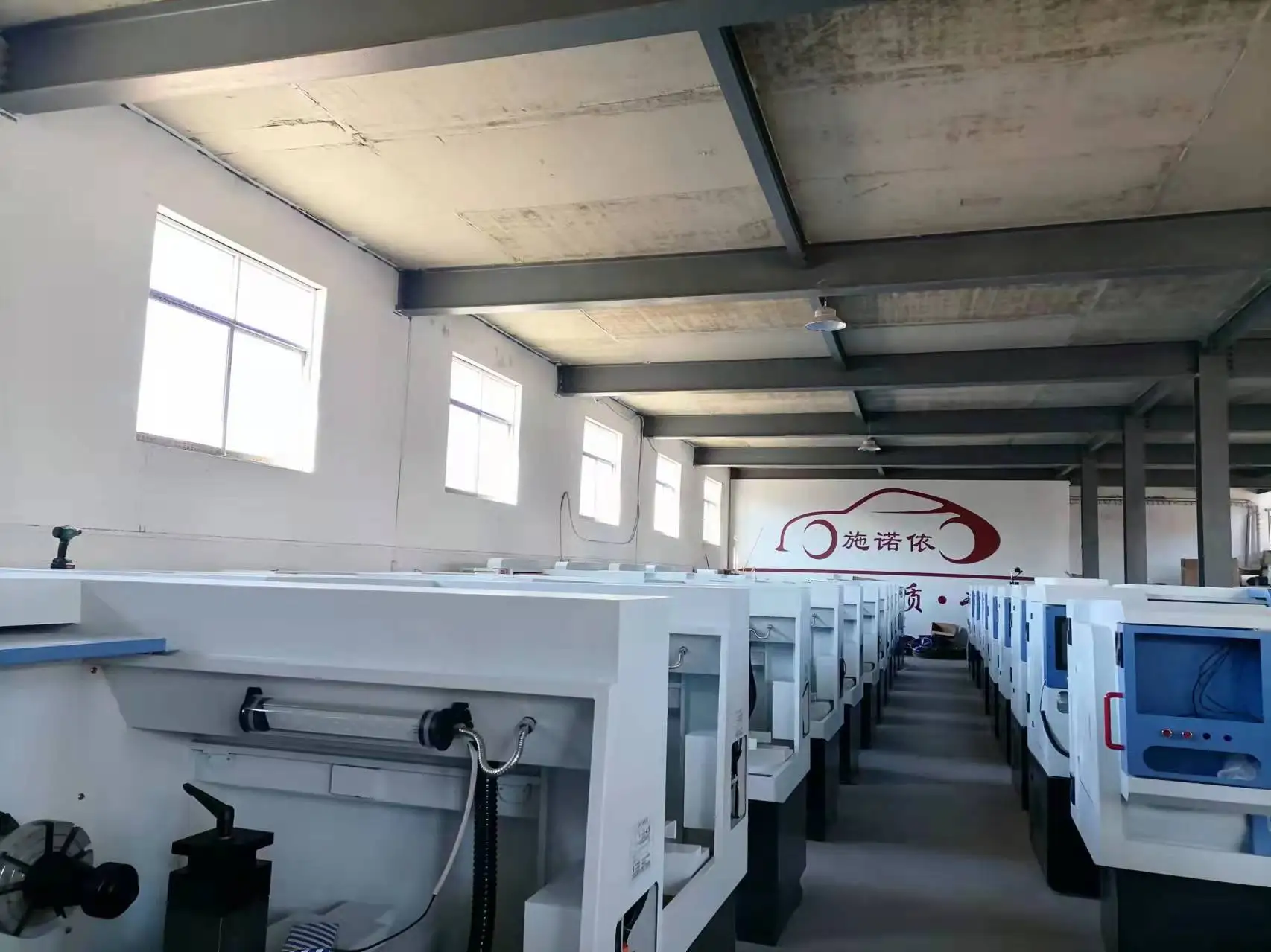 SNY-2000A Macchina per verniciatura su ruote completamente automatica 220V Velocità di scansione laser Veloce Canada Franoe Core Cuscinetto Motore Ingranaggio motore