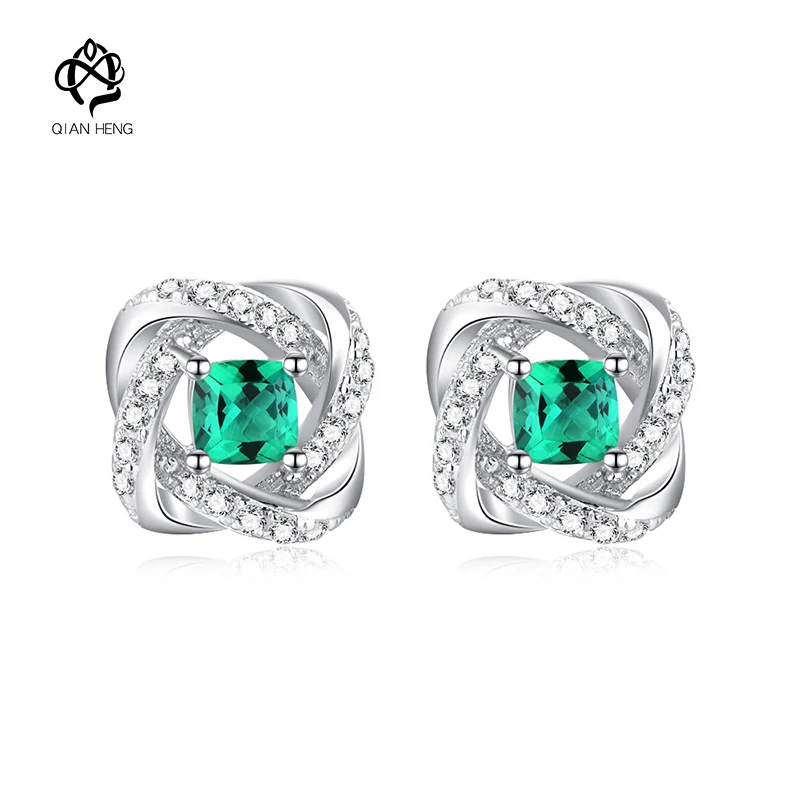 

Qian Heng S925 Sliver Earrings Fine Jewels Classic Design Emerald With Certificate For Women Lovers' Gift Party Elegent Jewelry