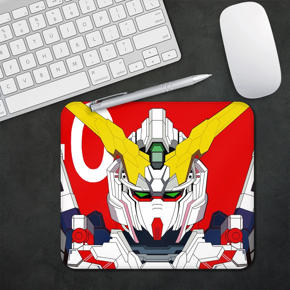 Mechanische Krieger G-Gundams Gaming Mauspad Xs kleines Mauspad für PC Gamer Desktop-Dekoration Büro Maus Matte Deskmat Teppich