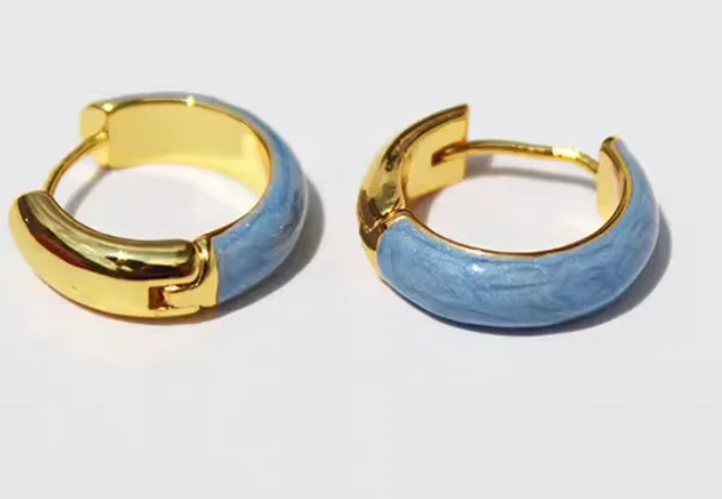 

Japanese and Korean style exquisite smog blue drop glaze small ear ring enamel niche simple earrings gentle Joker earrings femal