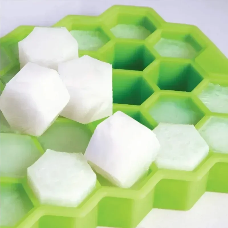 37 Cavity Ice Cube Mold Reusable Silicone Ice Cube Mold BPA Free Ice Cream Maker with Lids DIY Popsicle Mold Ice Cube Trays