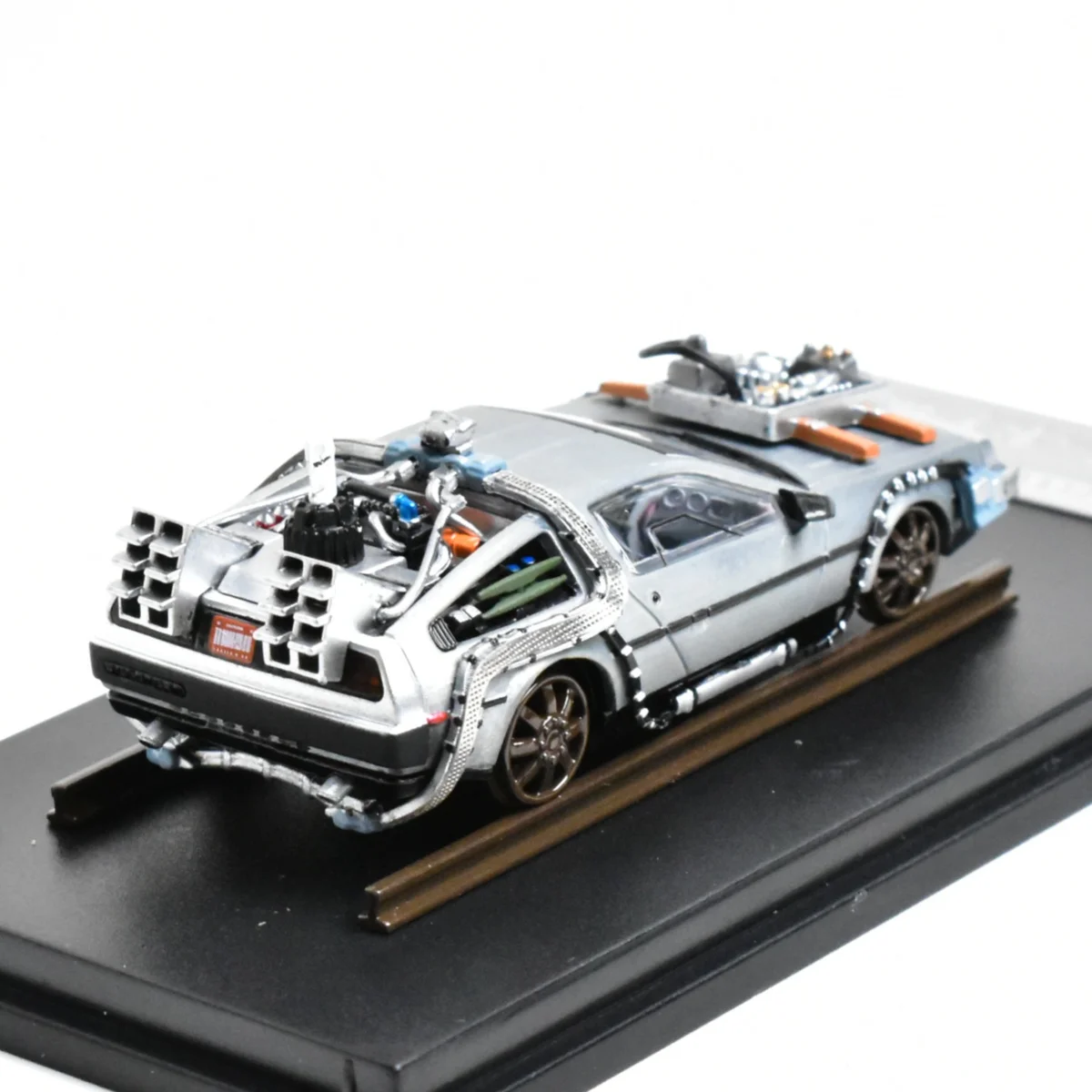 MJ 1:64 zurück in die Zukunft DeLorean DMC 12 Collection Druckguss-Modellauto – Detail 25