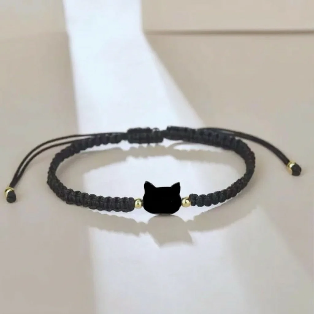 Cute Charm Bracelet Delicate Braided Head Bracelet Handmade Fashion Jewelry Versatile Unisex Couple Bracelet For Birthdays