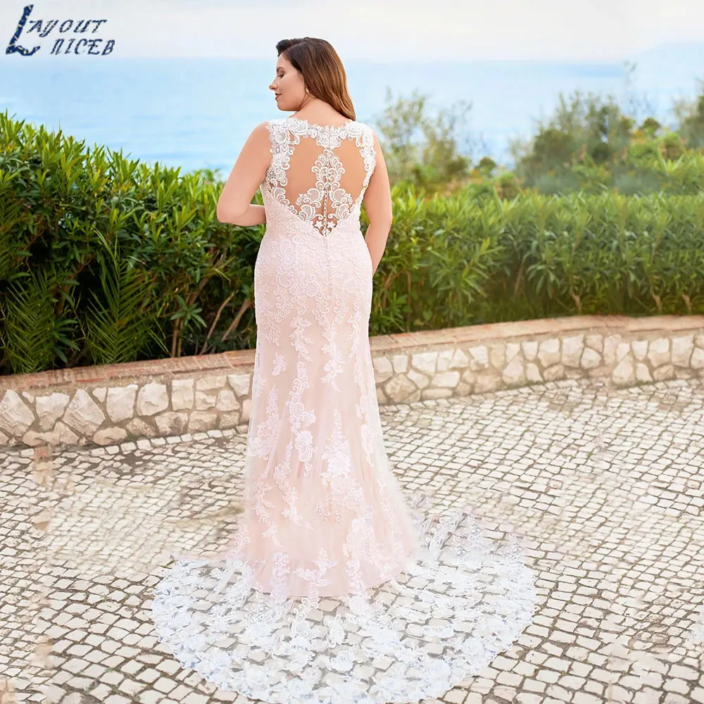 LAYOUT NICEB 2024 Exquisite Plus Size V-Neck Bridal Dresses Sexy Sleeveless Backless Wedding Gowns Mermaid  فستان حفلات الزفاف