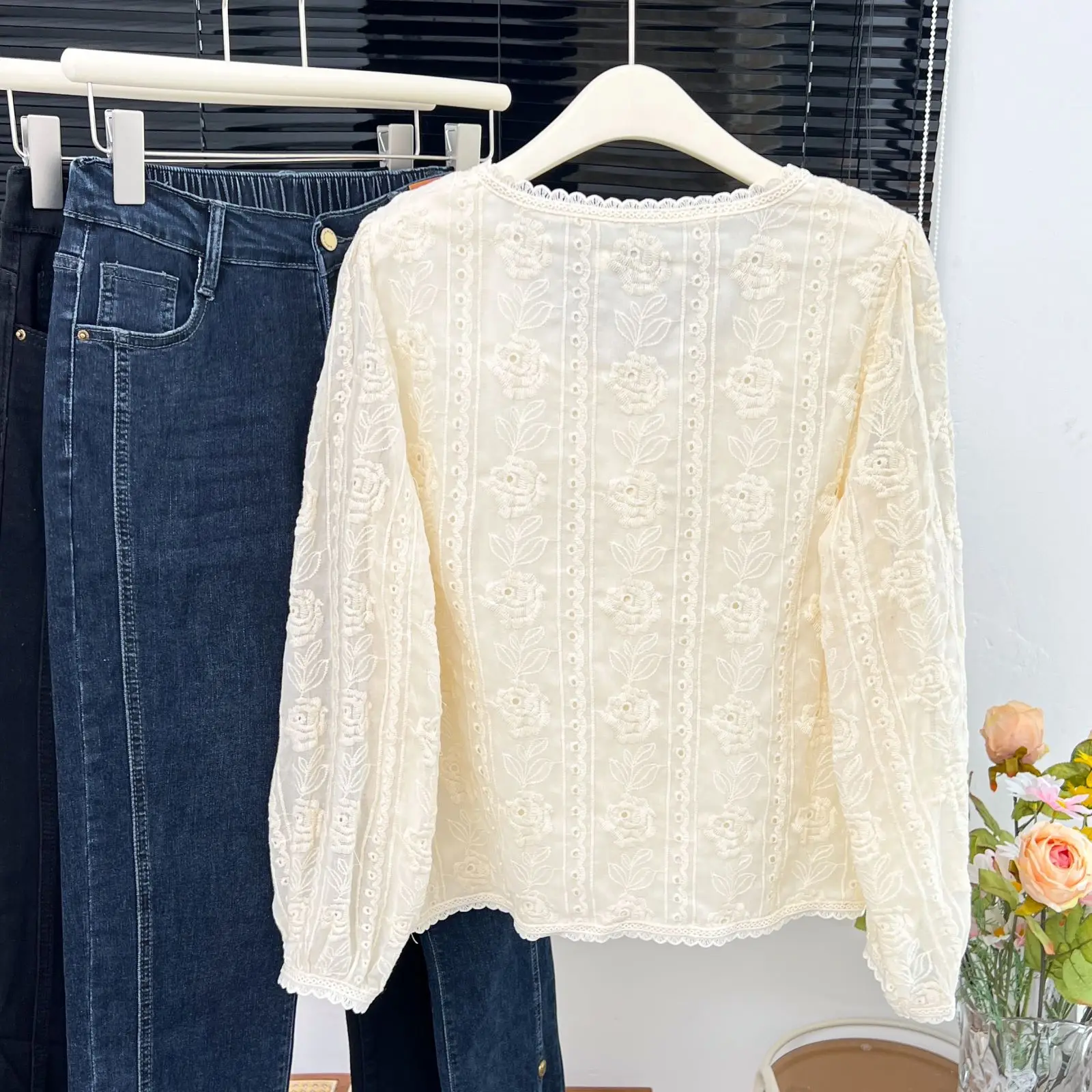 Chic Square Collar Shirt Women Plus Size Autumn Winter 2023 Casual Clothing Puff Sleeve Blouses Lace Embroidered Tops