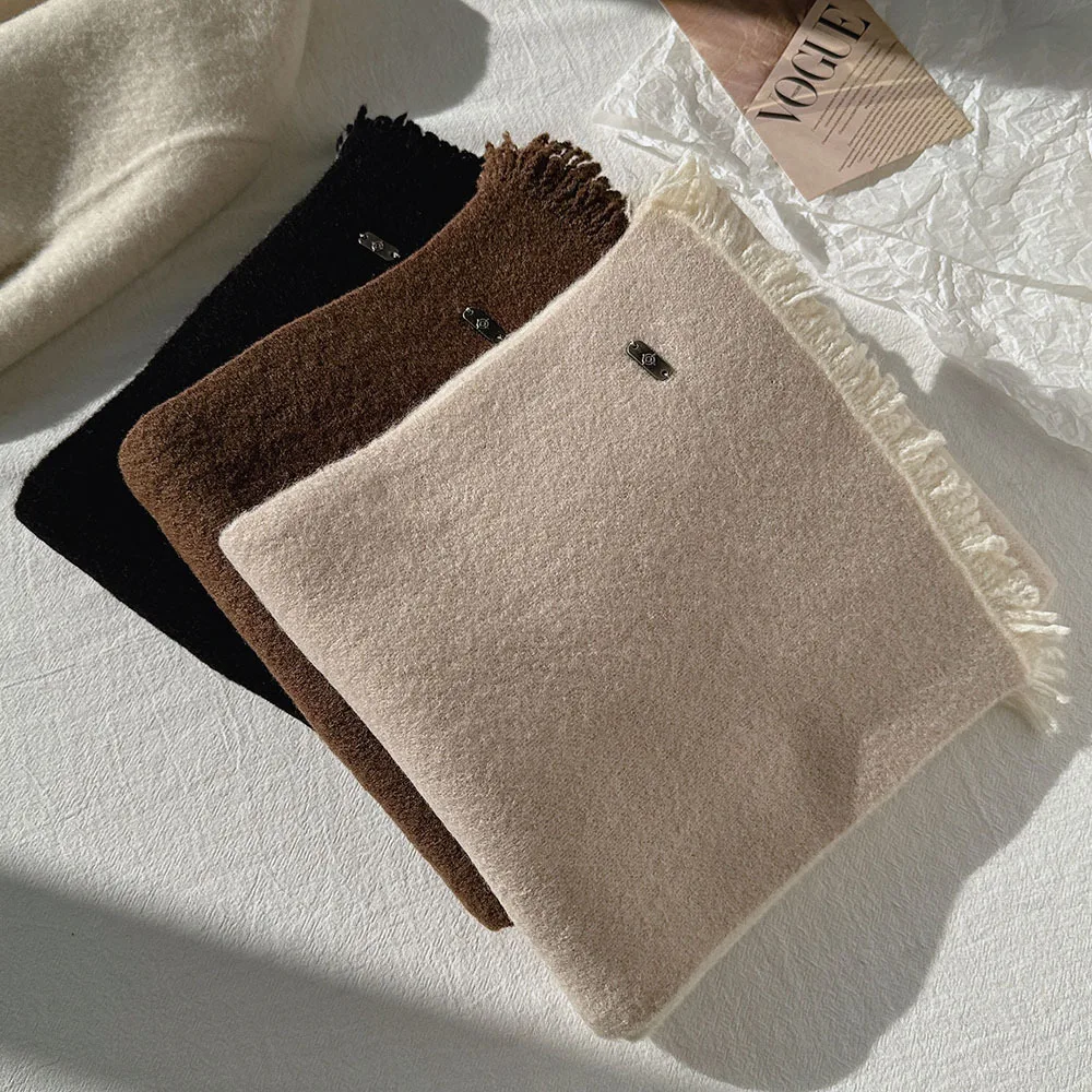 양모 복고풍 문학 및 예술 메일라드 스카프 여성 스타일 흰색 작은 드리워진 스카프 유행 겨울이 포함되어 있습니다.