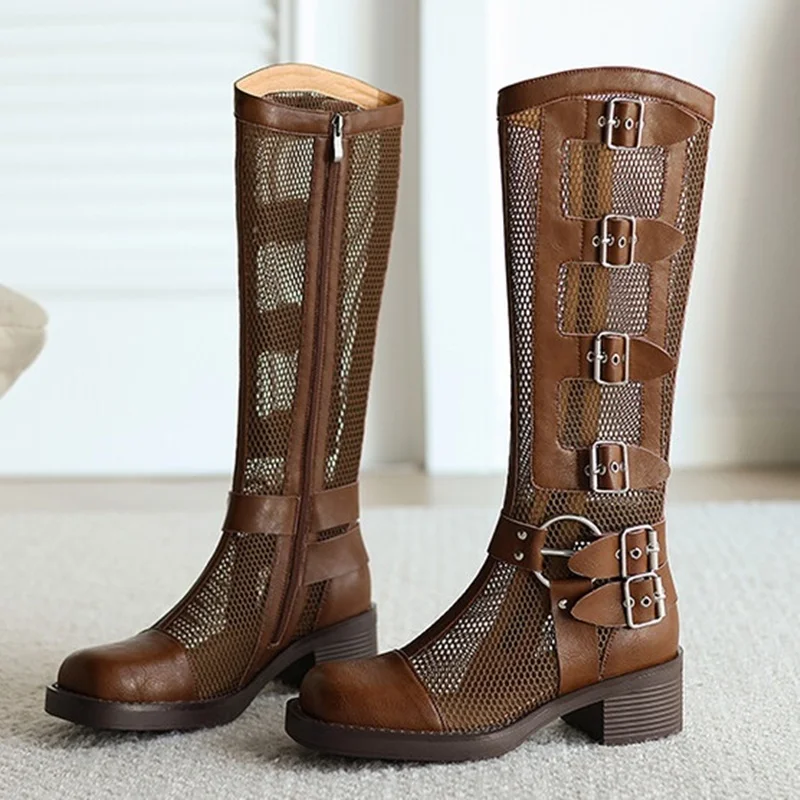 

Сапоги в стиле пэчворк с металлическими украшениями, сексуальные ботинки с круглым носком и квадратным каблуком, новые поступления, модные женские современные ботинки