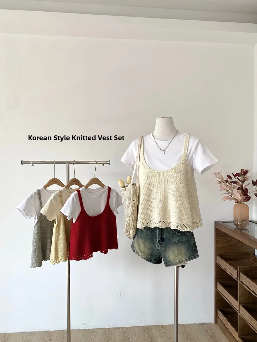 

Sweet Style Knitted Summer Top Set Short Sleeve Mesh Vest over T-shirt Two-piece Women's Fashion Outfit for Ages 18-25