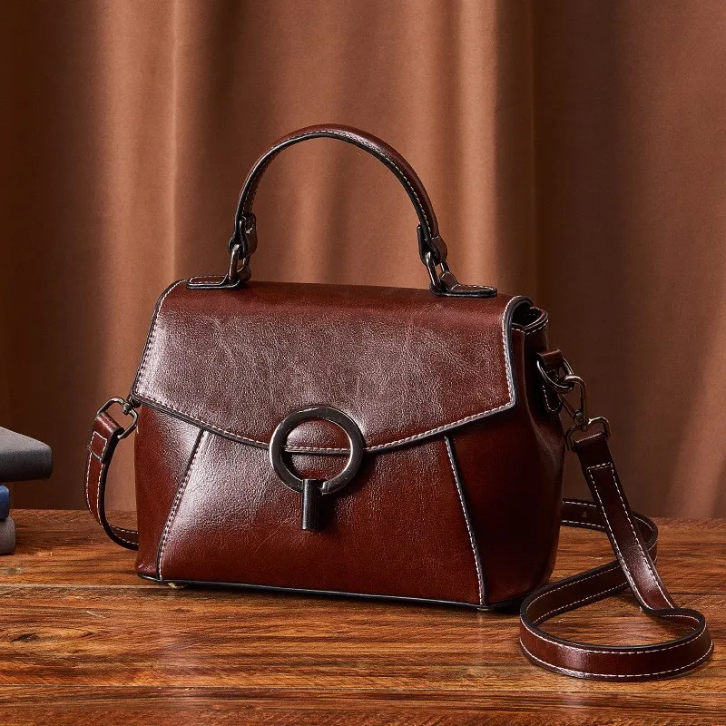 

Новинка 2024, женская кожаная сумка, роскошная сумка через плечо, универсальная сумка из воловьей кожи для женщин, маленькая квадратная сумка для повседневного использования