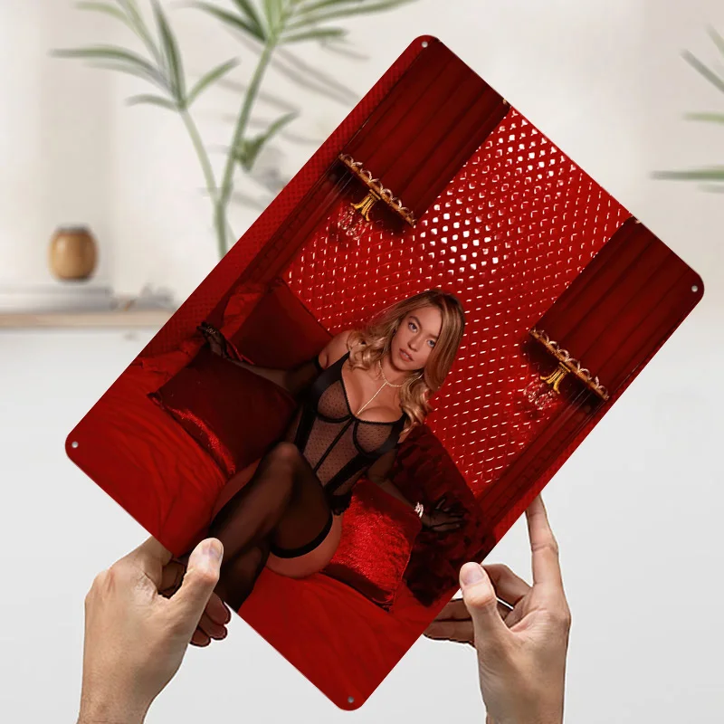 سيدني سويني باللون الأحمر الملابس الداخلية صفيح الملصقات تخصيص جدار الفن الرجعية خمر علامات معدنية لغرفة المنزل لوحة مخصصة ديكور