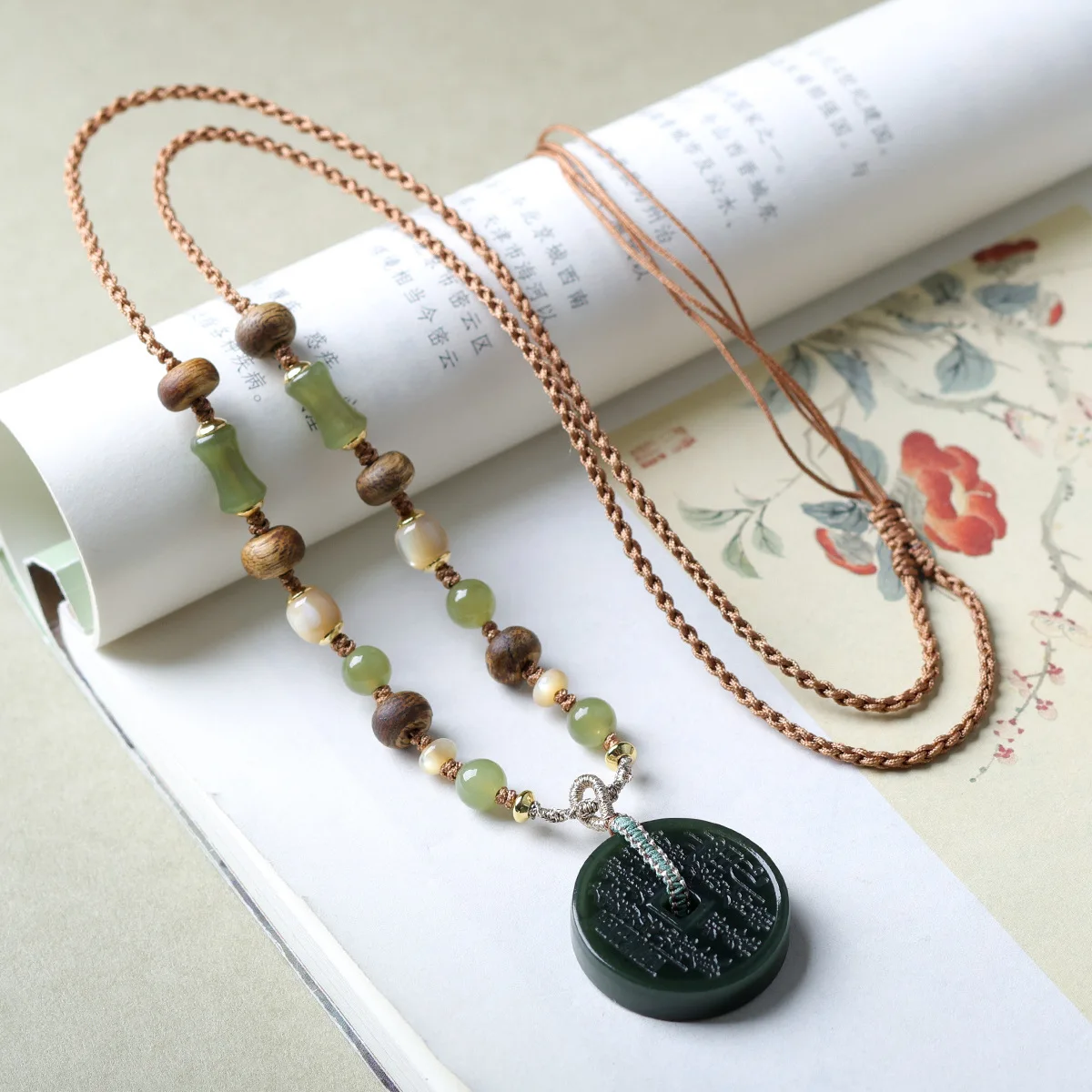 

Original Natural Hetian Yushan Ghost Spending Money Safe Chain Necklace Wenju Hand woven Green Qinan Rope