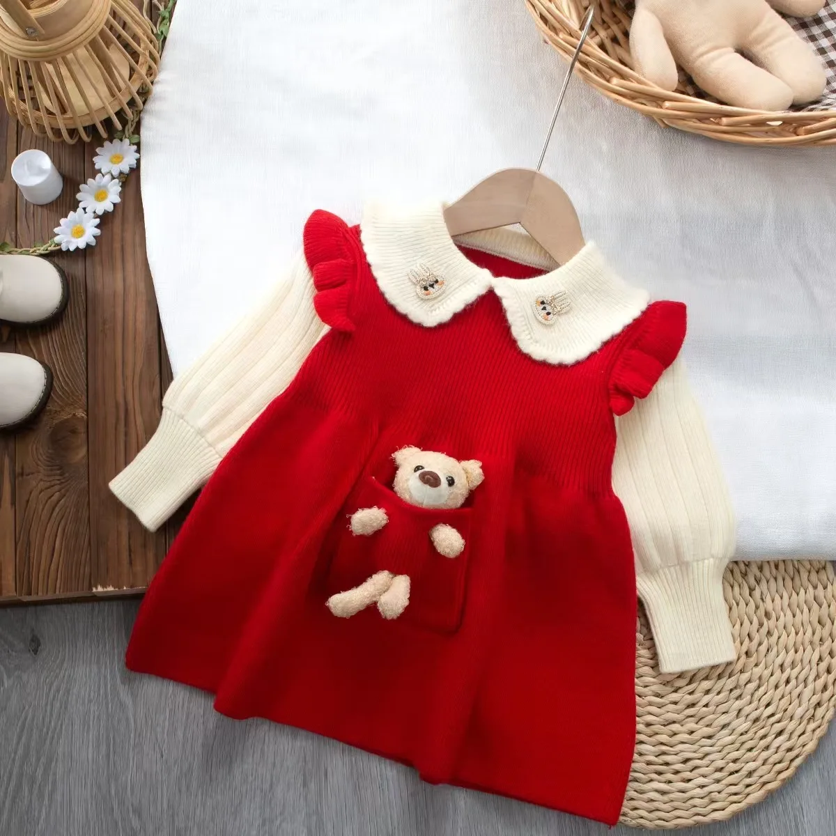 

Children Girls Sweater Dress Autumn Infront Bear Pocket Babys Girls Dress Korean Sweet Knitted Spliced Peter Pan Collar Dress