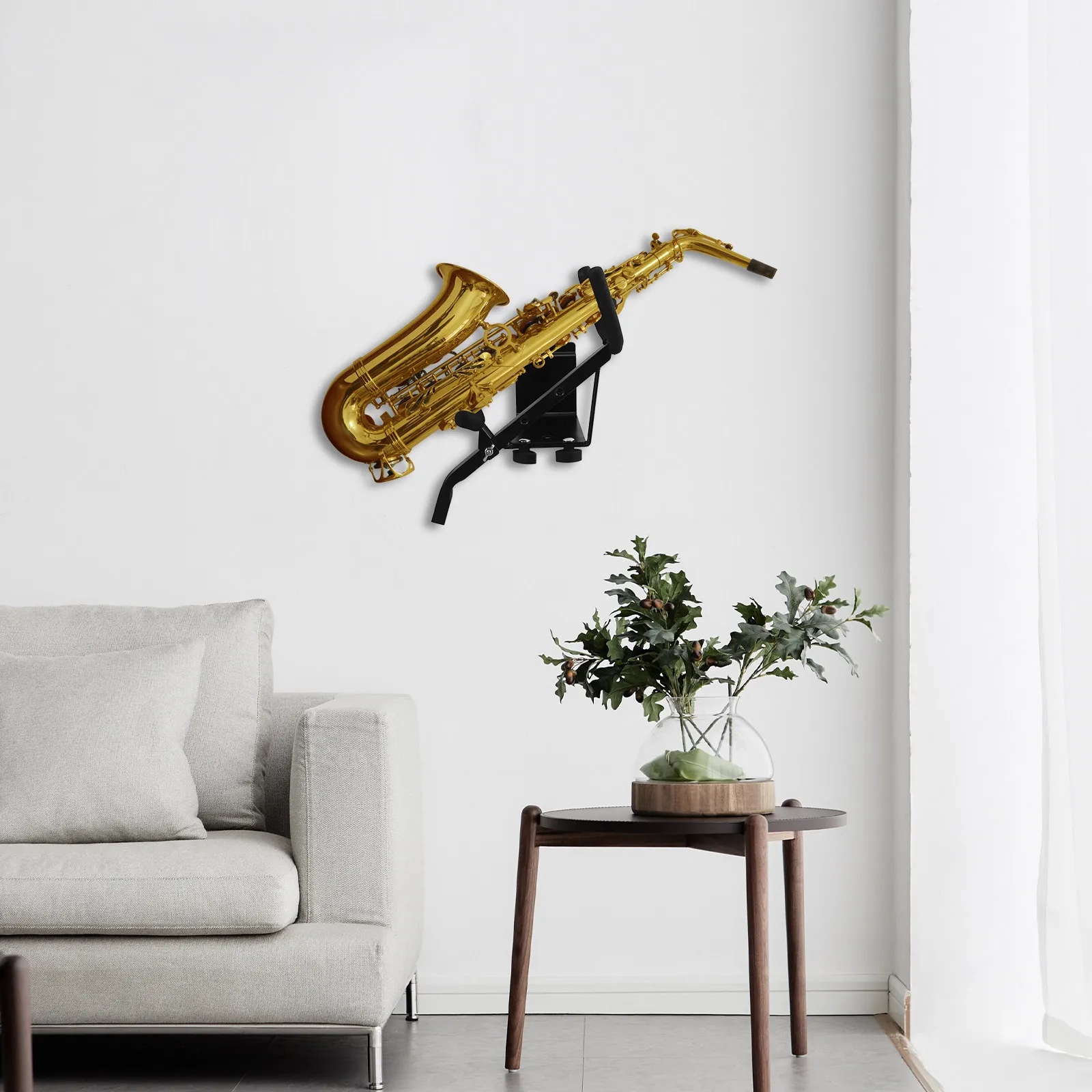 Wall-Mounted Saxophone Rack Decorative Iron Stand for Alto and Tenor Saxophones Music Instrument Holder Display Storage